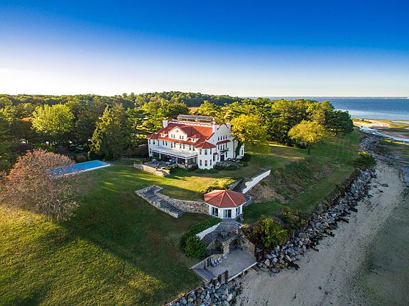 2nd image of 325 Seawanhaka Yacht Club Rd