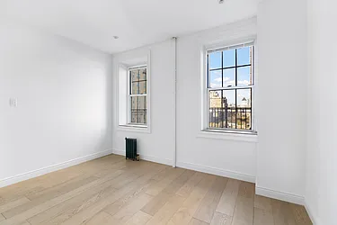 115 Henry Street, #5F