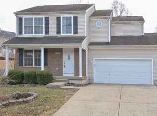 9302 Wood Hollow Rd, Louisville, KY 40229