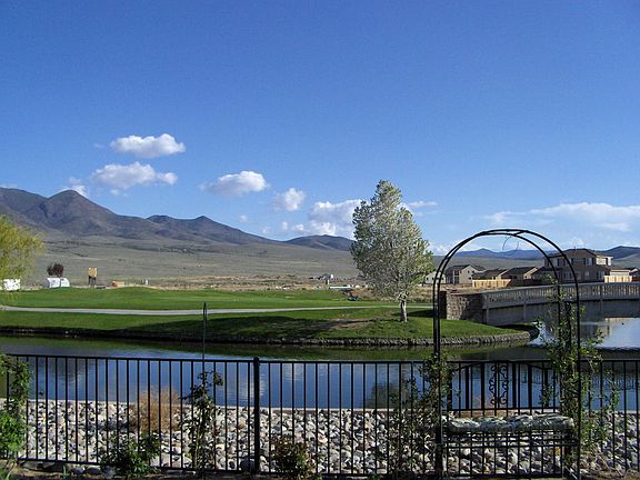 mountain view/rear yard