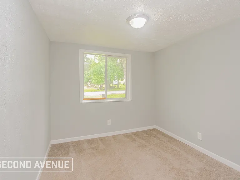 3636 N Dearborn St — Photo 20