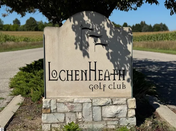 7765 Turnberry Cir #17, Williamsburg, MI 49690