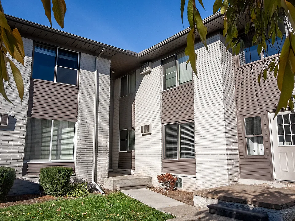 Poet Place Apartments