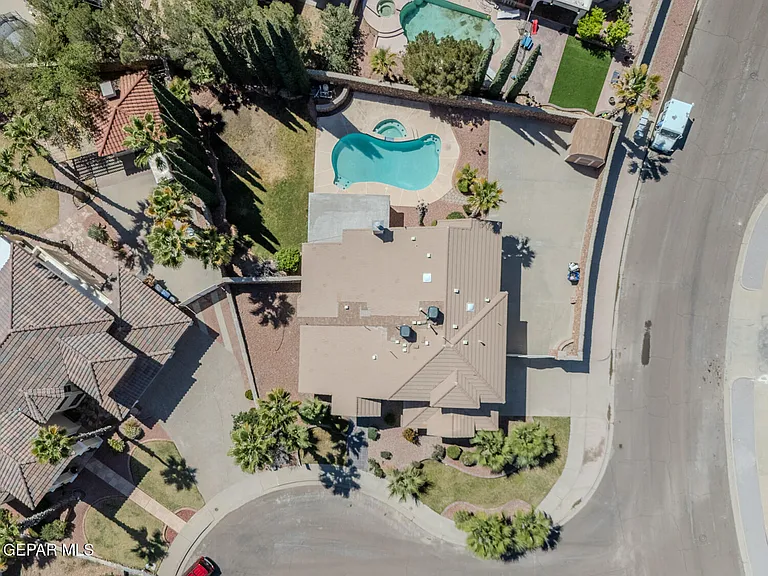 2066 Paseo Del Prado Dr — Photo 59