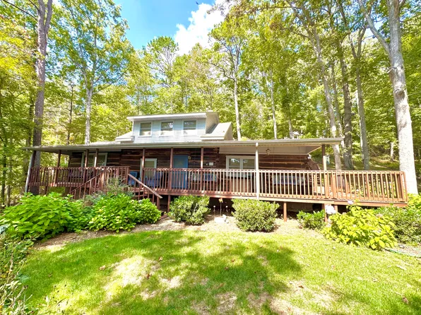 155 Rocky Point Rd, East Bernstadt, KY 40729