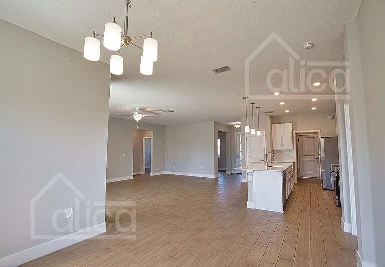 1610 Rada Ln — Photo 17