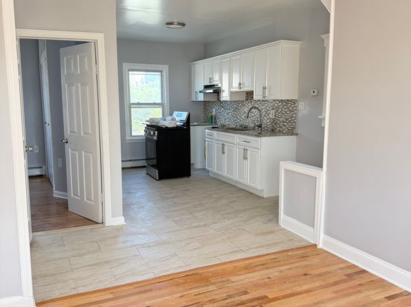 10 Rossiter Ave FLOOR 2
