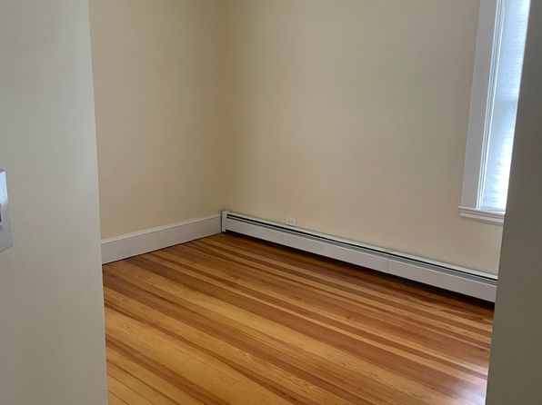 119 Stephen St Unit 2