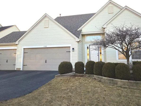 1548 Magnolia Dr, Crystal Lake, IL 60014