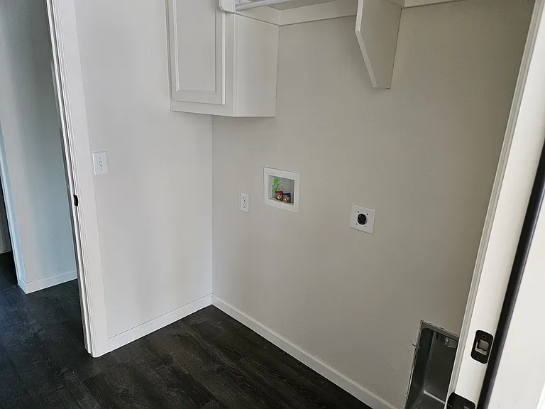 1214 NE 69th St — Photo 9