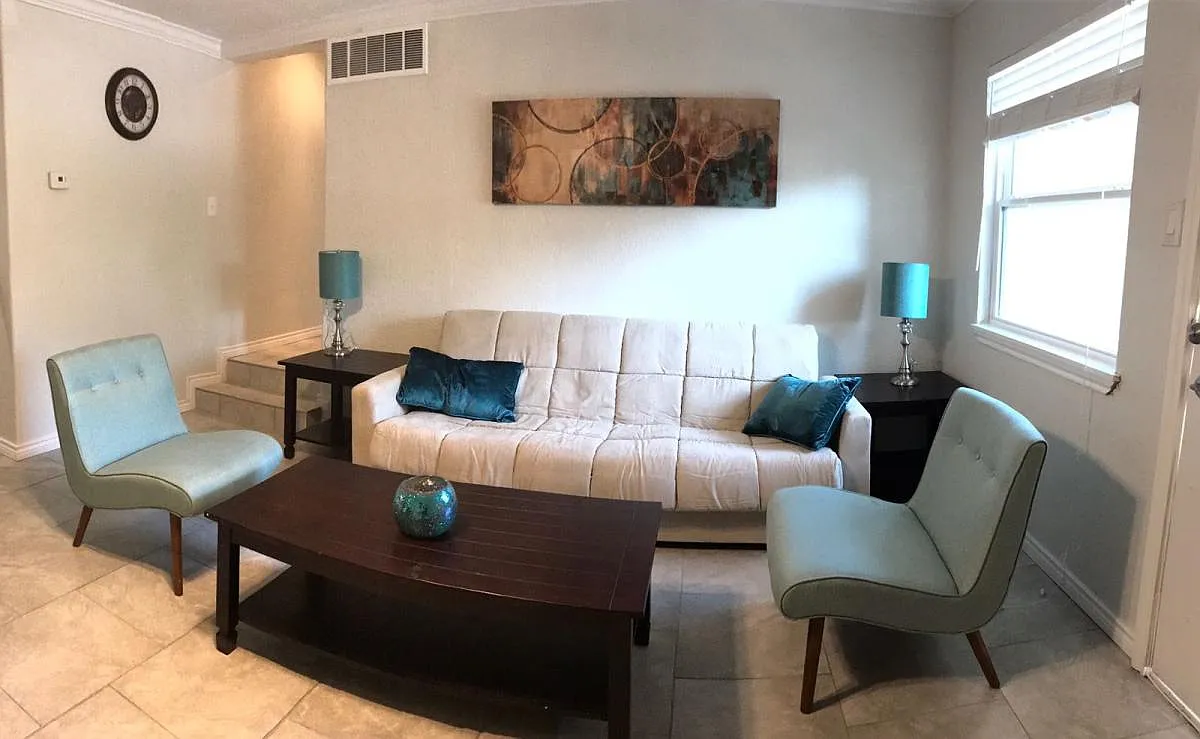 219 Andrews Street — Photo 2