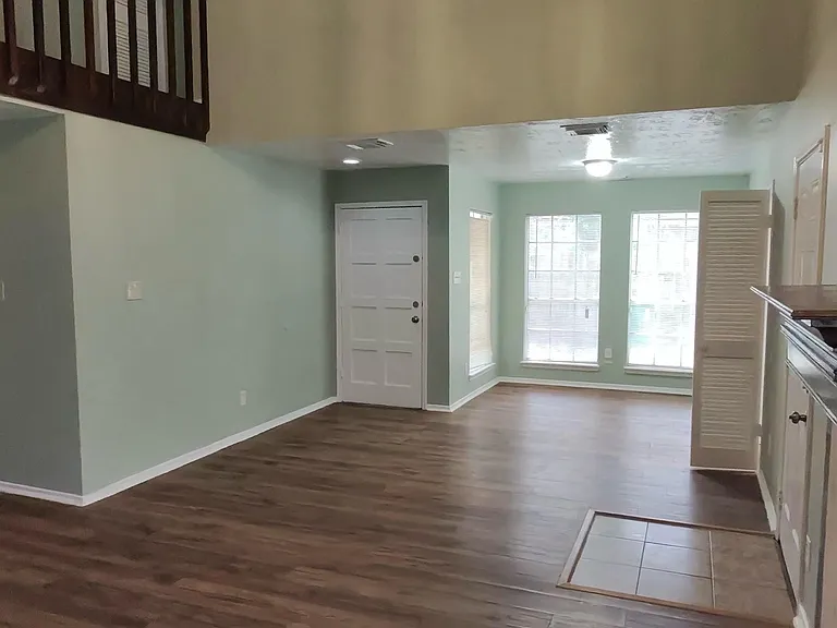12402 Atlaw Dr — Photo 3