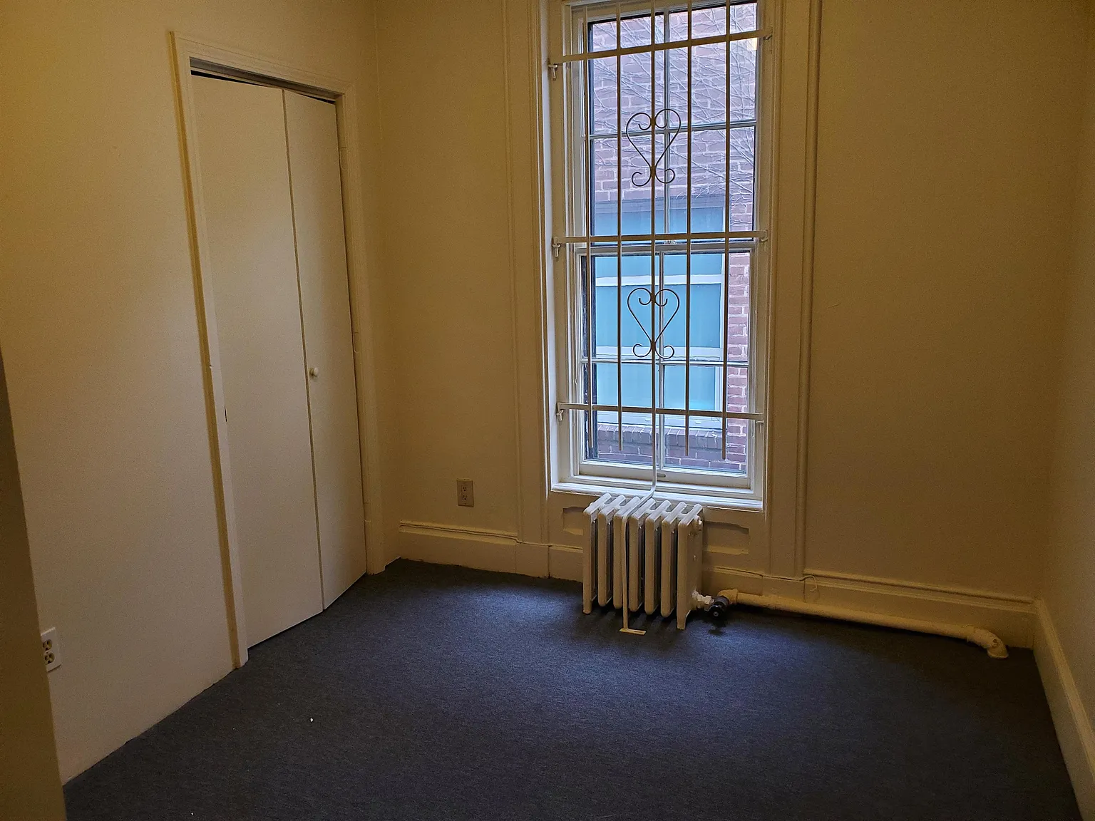 93 Whitney Ave. - Apartment 3 — Photo 2