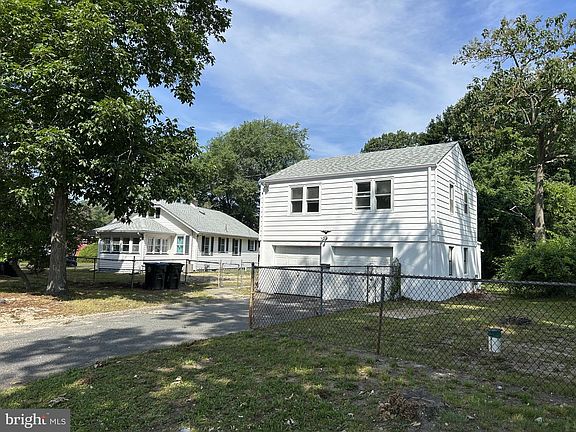 2nd image of 452 Raritan Ave