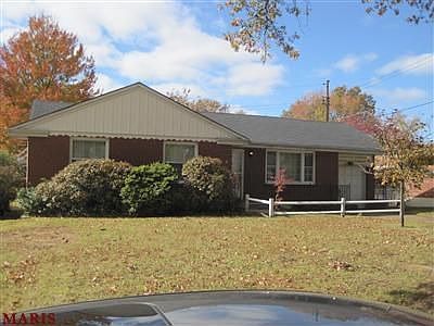 1st image of 9415 Aetna Dr