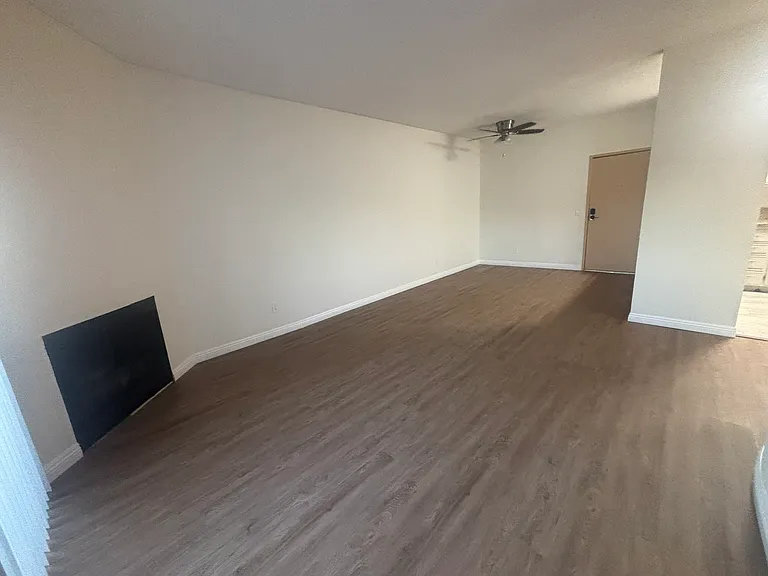 Tujunga Villas — Photo 6