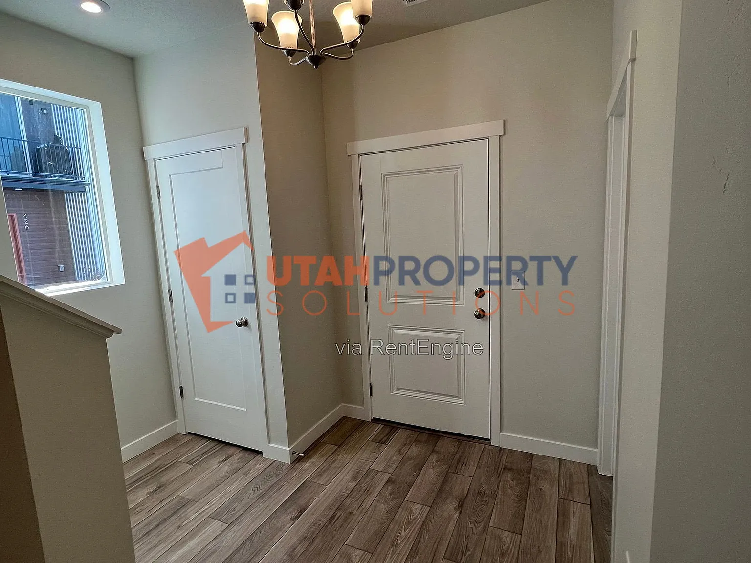 4 bed, 2.5 bath, 2050 sqft, $2,250 — Photo 4