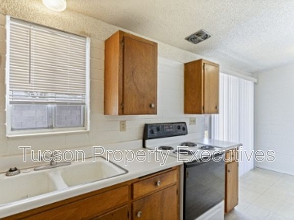2nd image of 4246 E Pima St APT B