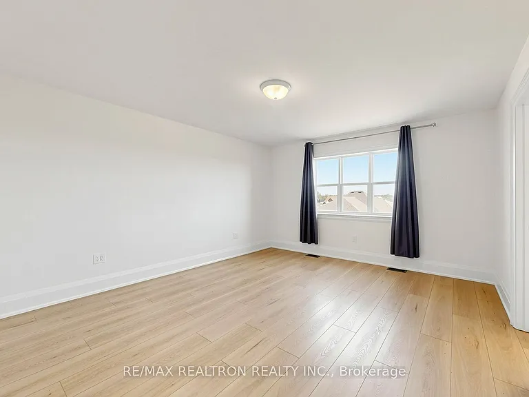 4 Braeburn St — Photo 25