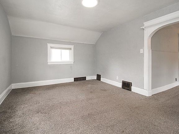 5th image of 3123 Cypress Ave
