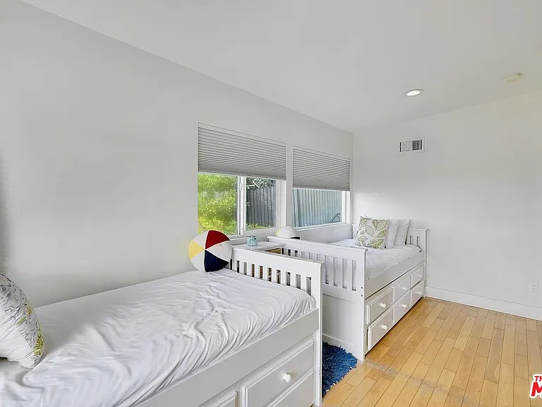 3966 Las Flores Canyon Rd — Photo 38