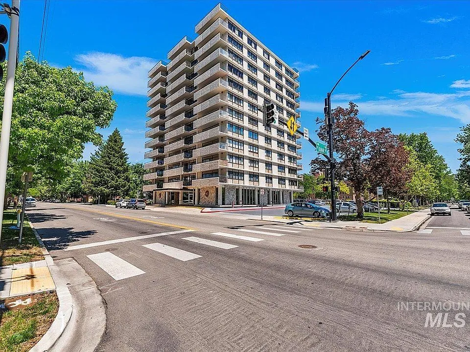 200 N 3rd St #902-1