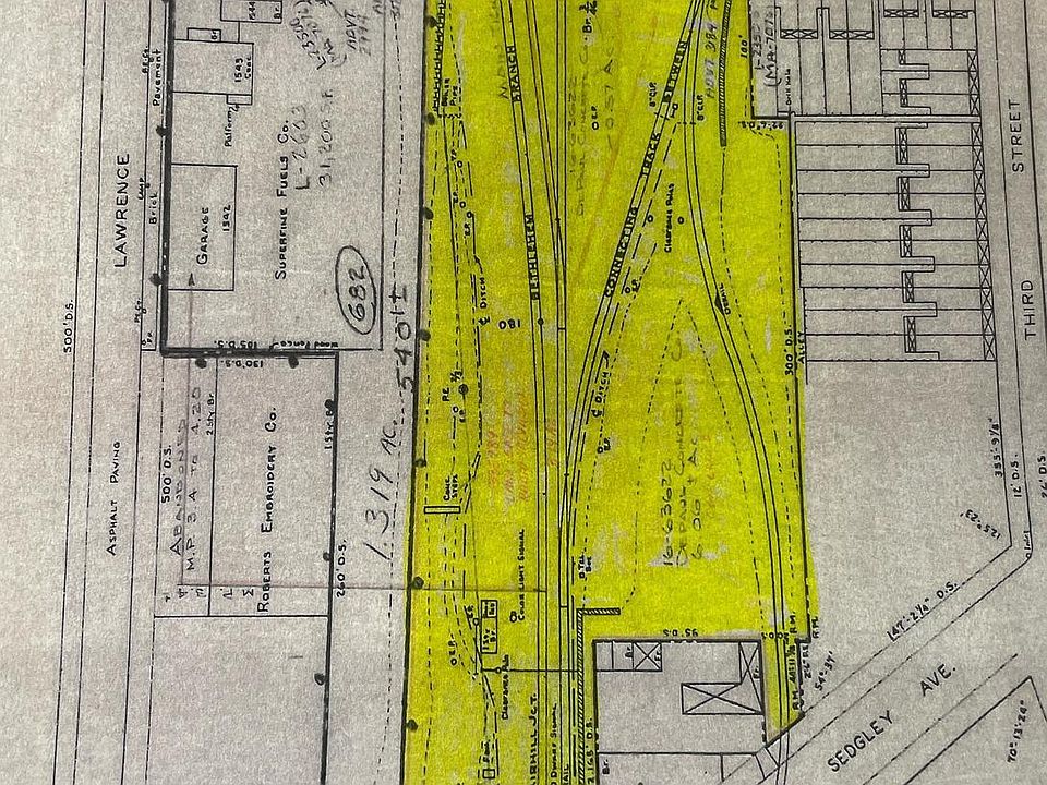 2nd image of 400 W Sedgley Ave