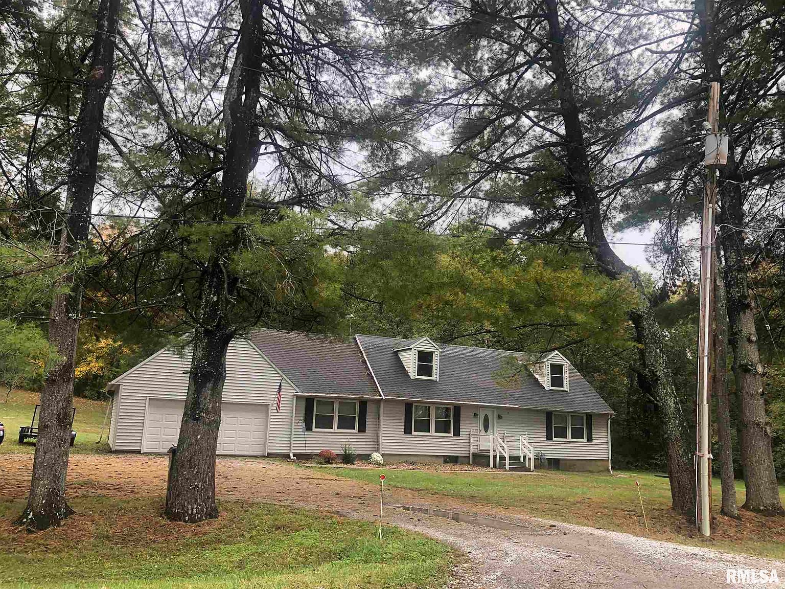 400 E Ash St, Cobden, IL 62920 Zillow