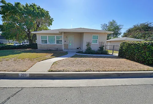 220 E Walnut Ave Photo 1