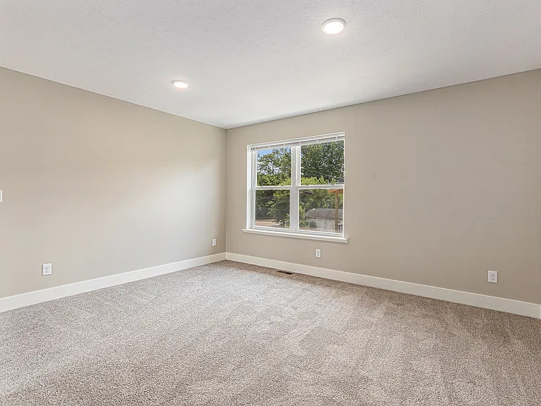 738 Martin Luther King Jr St SE #2 — Photo 16