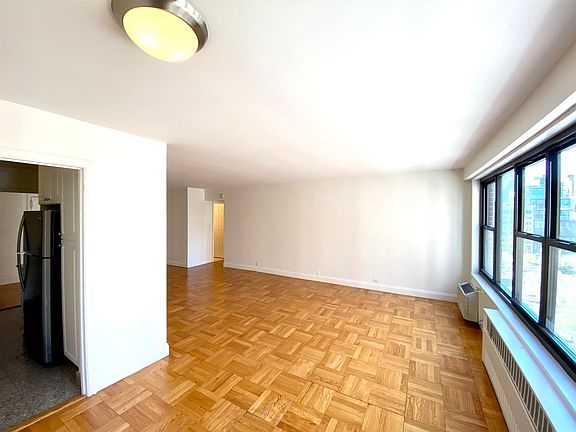 3rd image of 145 4th Ave APT 8