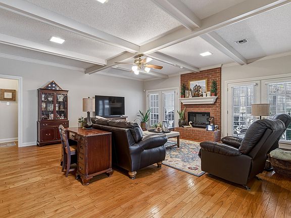 5th image of 332 Wall Williams Rd