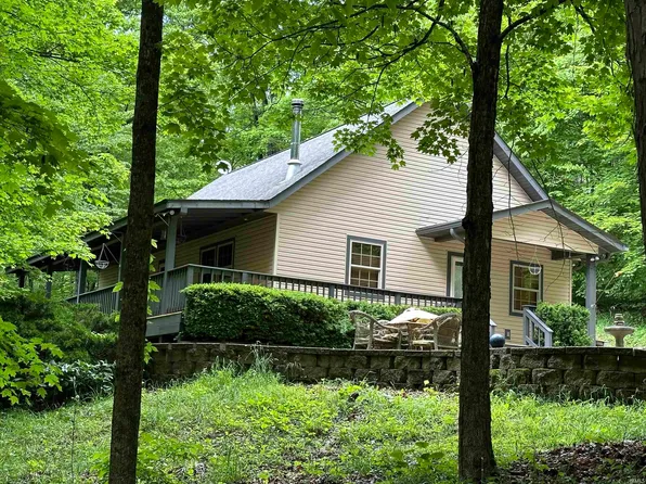4450 Peggy Hollow Rd, Shoals, IN 47581