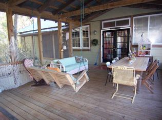 1 Cottonfield Rd, Darien, GA 31305