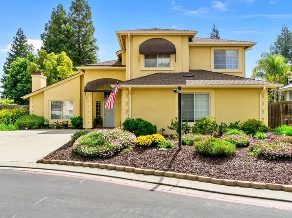10720 N Seal Cv, Fresno, CA 93730
