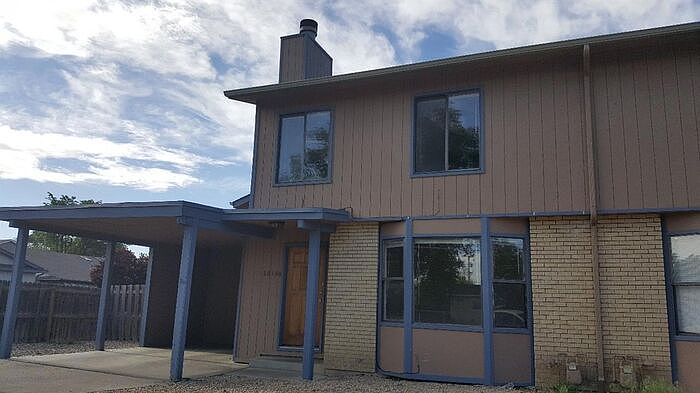 1st image of 2819.5 Elm Ave