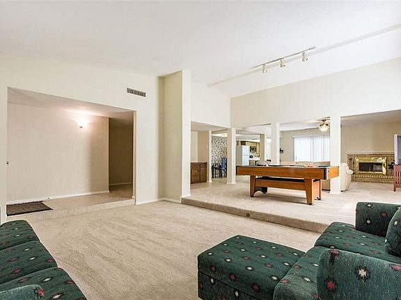 4th image of 4622 Sprucewood Ln