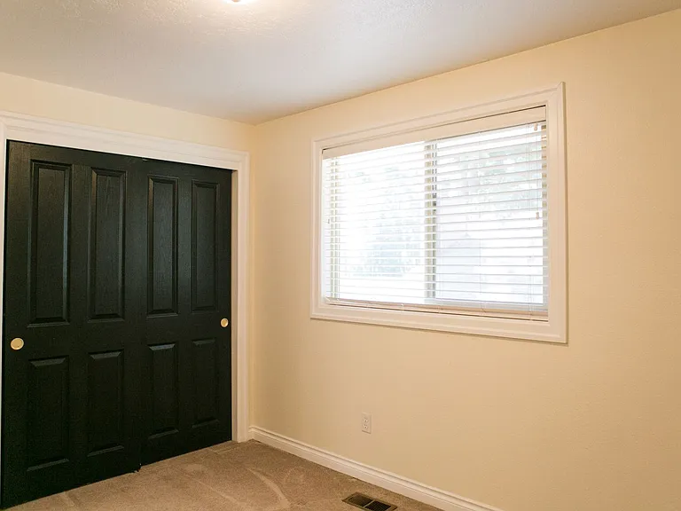 15931 SE Rickshire Ln — Photo 12