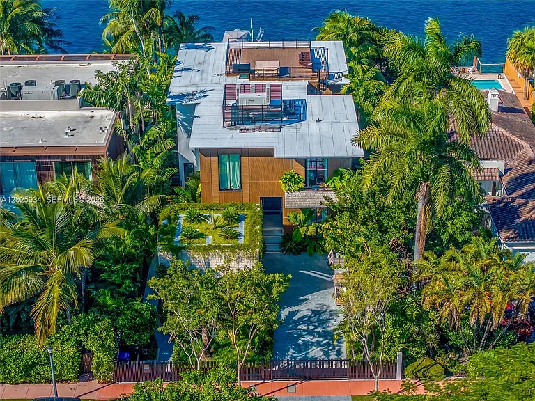 200 W Rivo Alto Dr — Photo 69