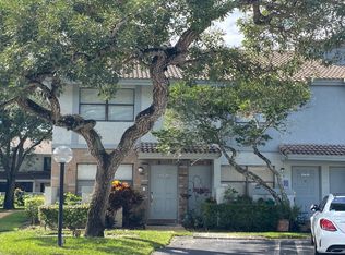 9785 Riverside Dr #63, Pompano Beach, FL 33071