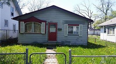1st image of 3010 N Gladstone Ave
