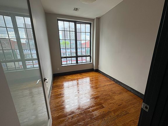 4th image of 867 Dekalb Ave APT 3D