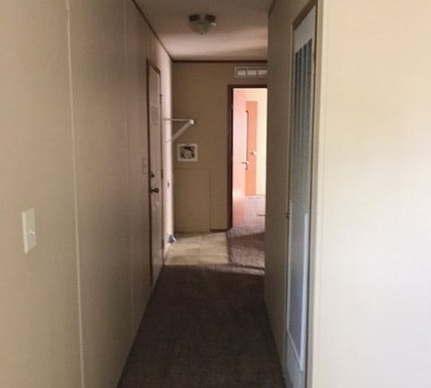 4th image of 81 Ellen Dr