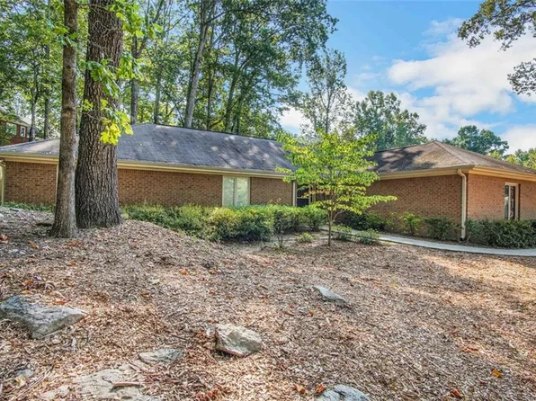 2052 Old Forge Way, Marietta, GA 30068