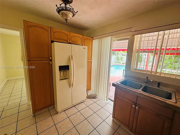 1215 S 24th Ave — Photo 26