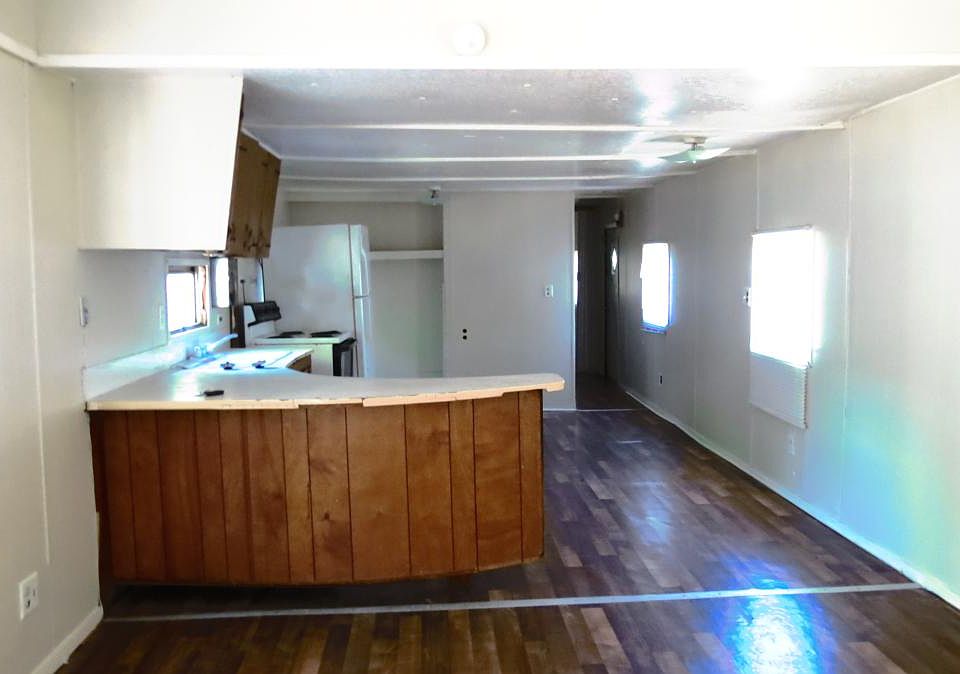 2nd image of 11325 N Main St Lot 05