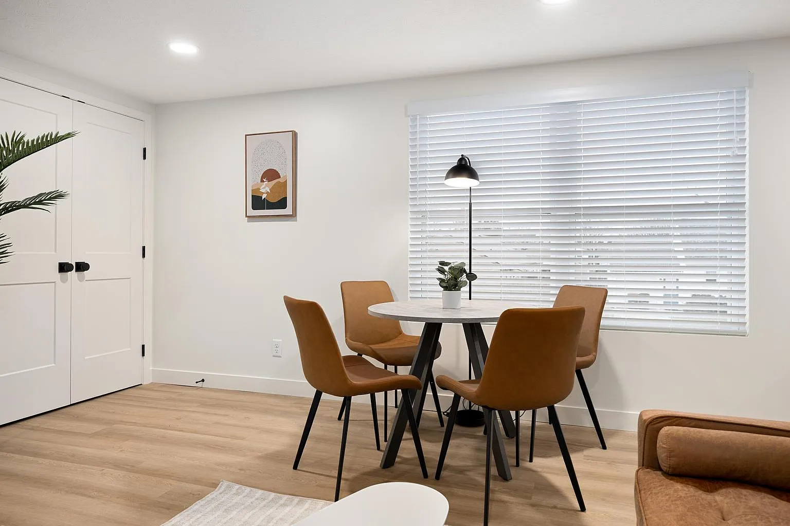 2 bed, 850 sqft, $1,799 — Photo 4