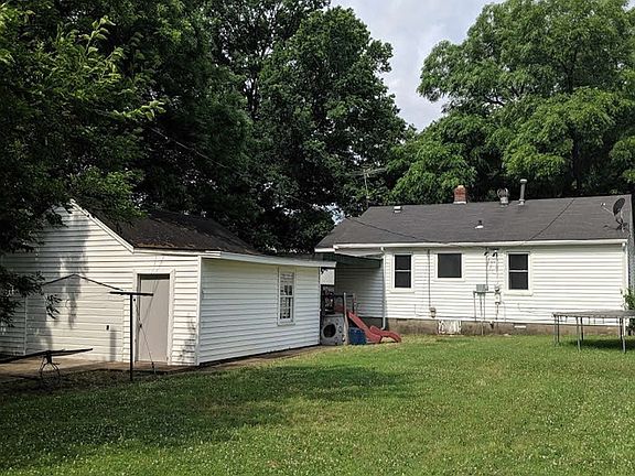 Rear - Fenced in.  Nice size