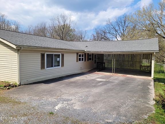 2nd image of 1395 Bluets Rd
