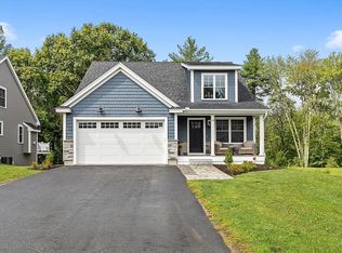 33 Belgian Way, Londonderry, NH 03053